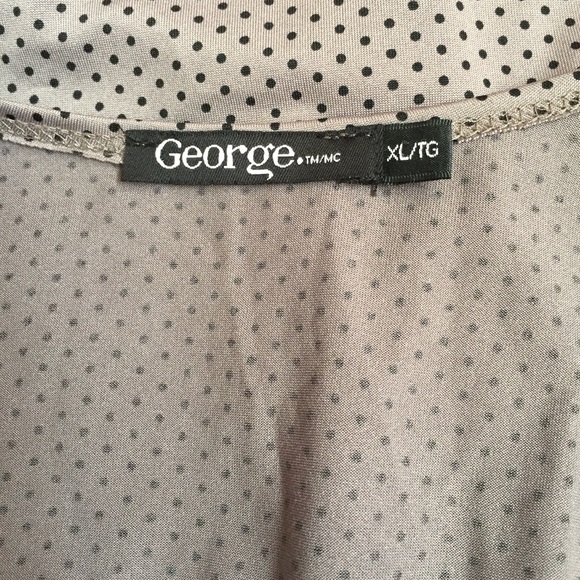 Sleeveless Faux Wrap Mini Dress. - Picture 7 of 8